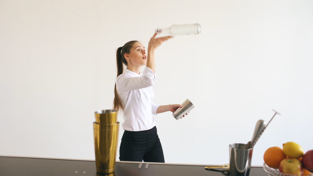 Kit cocktail maison : comment bien choisir son kit de mixologie en 2026