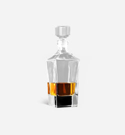 Carafe à whisky en cristal Classique II 680 ml, vue de face sur fond blanc