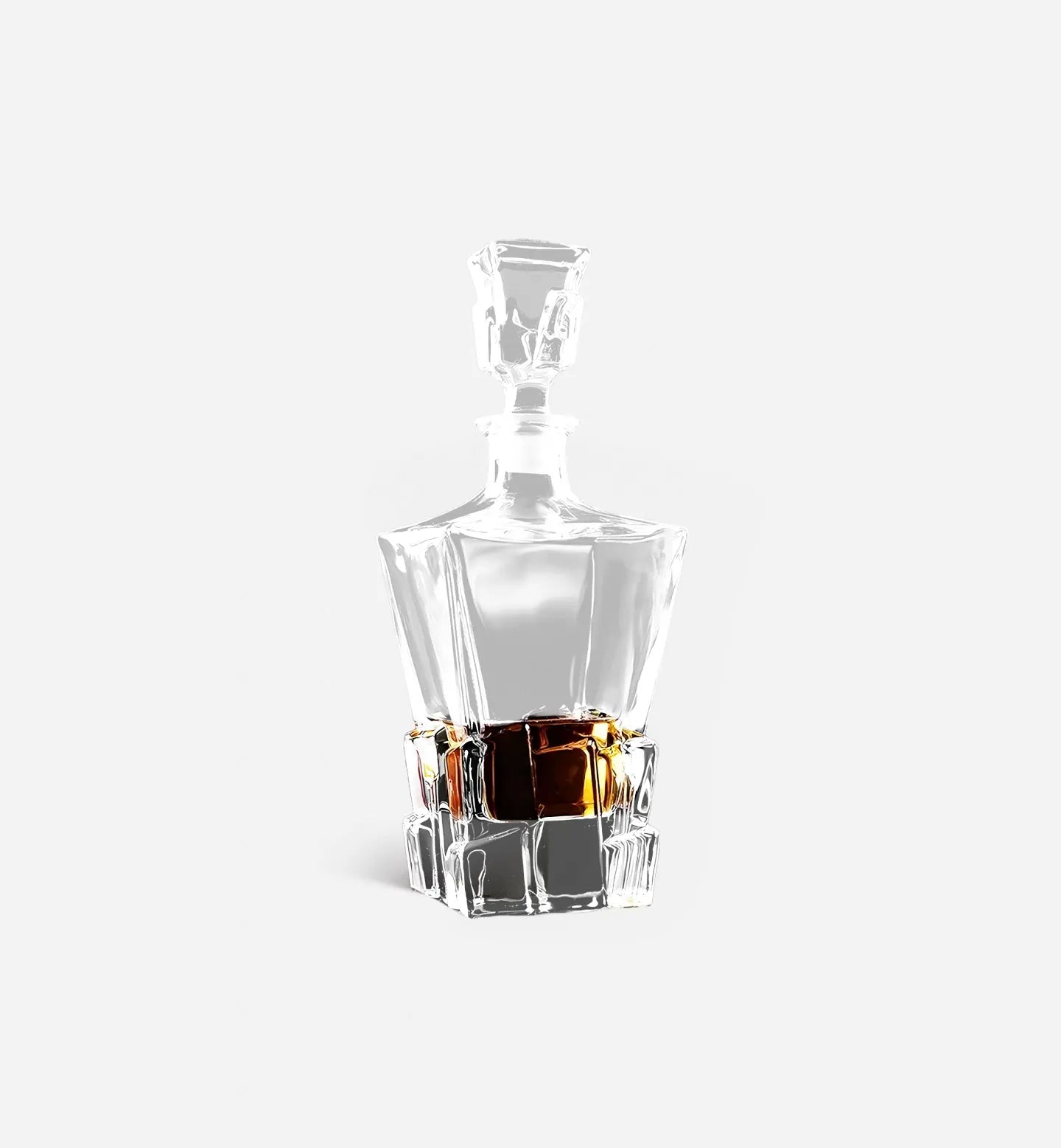 Carafe à whisky Monolithe en cristal, design simple et épuré aux formes rectangulaires. Capacité 870 ml, parfait pour une dégustation moderne et élégante.