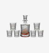 Service à whisky en cristal Rays — carafe et verres, vue de face sur fond blanc