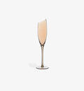 Flûte à champagne Ambre 185 ml, silhouette élancée, vue de face sur fond blanc