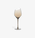 Verre à vin Ambre II 150 ml, vue de face sur fond blanc