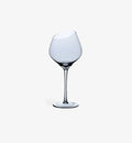 Verre à vin Gris 160 ml, vue de face sur fond blanc