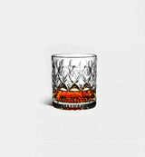 Verre à whisky Pluie 270 ml, motif en relief, vue de face sur fond blanc