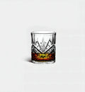 Verre à whisky Pyramide 320 ml, motif en relief, vue de face sur fond blanc