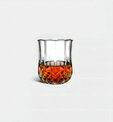 Verre à whisky Évanescent 210 ml, motif en relief, vue de face sur fond blanc