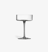 Verre à cocktail Cuve 140 ml, design contemporain, vue de face sur fond blanc