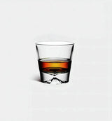 Verre à whisky Clair 300 ml, motif en relief, vue de face sur fond blanc