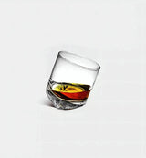Verre à whisky Oscillo 300 ml, motif en relief, vue de face sur fond blanc