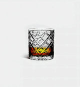 Verre à whisky Damier II 320 ml, motif en relief, vue de face sur fond blanc