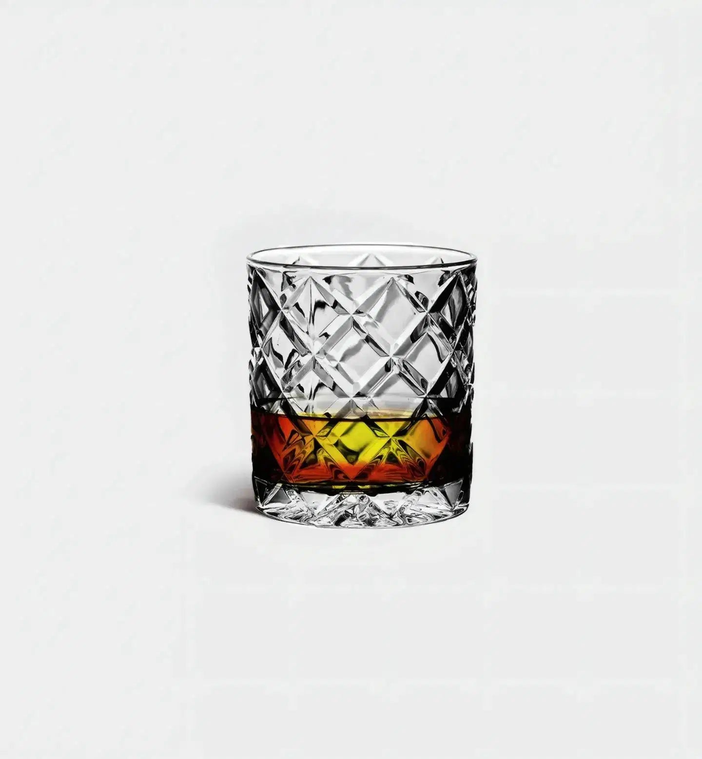 Verre à whisky Damier II 320 ml, motif en relief, vue de face sur fond blanc